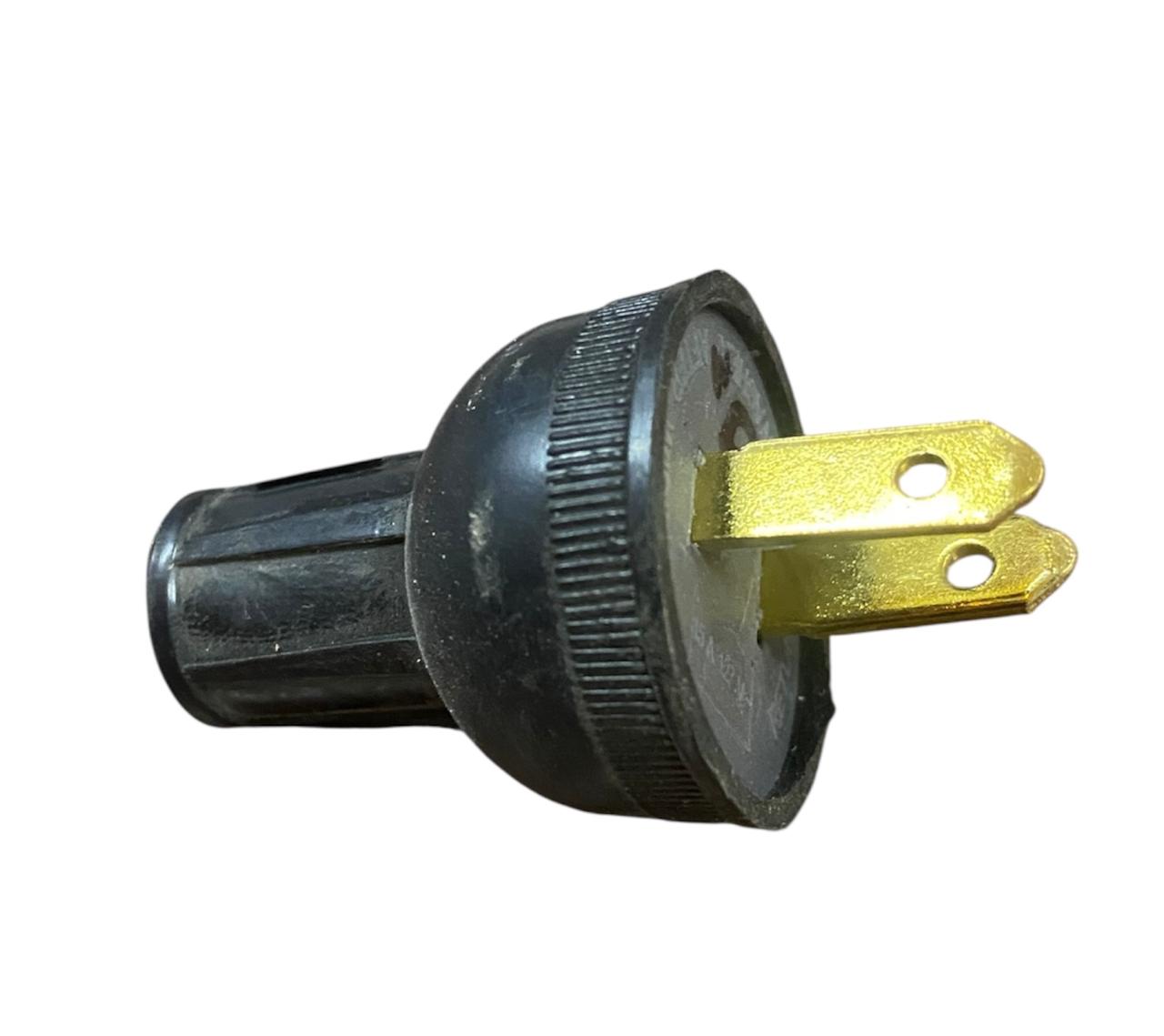 Clavija Sencilla Redonda